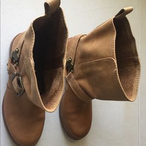Gianni Bini Shoes - Gianni Bini Camel Leather Moto Boots Gianni Bini Shoes - Gianni Bini Camel Leather Moto Boots